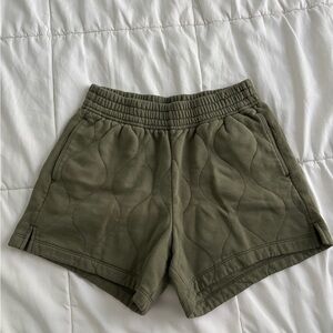 Abercrombie & Fitch quilted Shorts